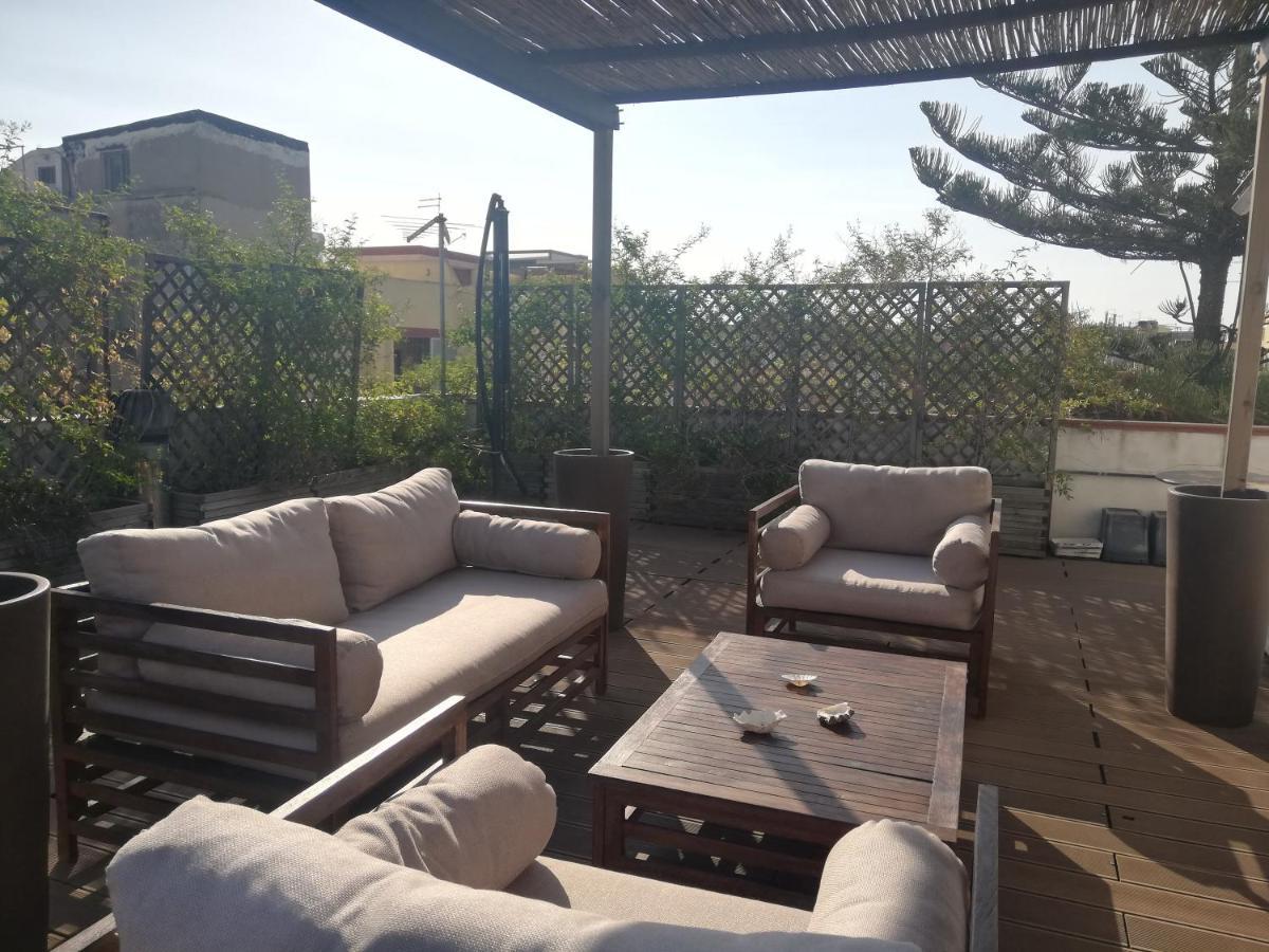 Panoramic With Terrace In Heart Q4832 *